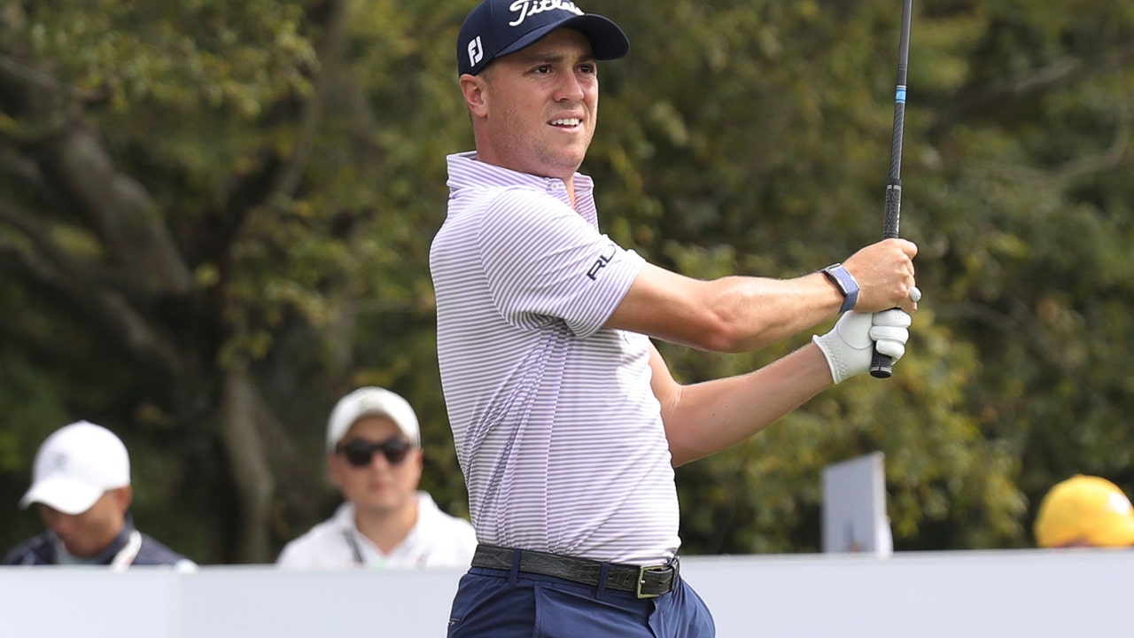 Justin Thomas takes 2-stroke after 2 rounds at CJ Cup